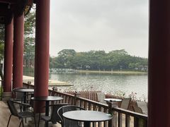 -新华书店(顺峰山公园店)