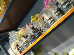 -何兮花店·气球派对鲜花店(马桥银春路万科城店)