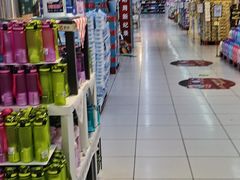 -家乐福(四元桥购物中心店)