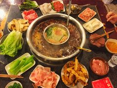 -邓莽子老火锅(中兴路总店)