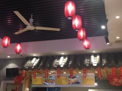 大堂-爆炸头阿姨小四川正宗川味小吃(无任何分店)