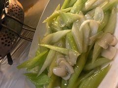 西芹百合-眷江南之小蓝鲸(王府大街店)
