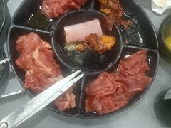 -啊美丽炭火烤肉(滑翔一店)