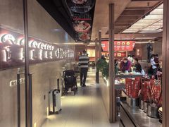 -老牌坊云南鱼豆花火锅(哈西万达店)