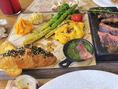 -Mark&Mars Restaurant