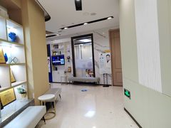 -柏乐口腔医院·舒适化无痛种植牙中心(东盟商务区院)