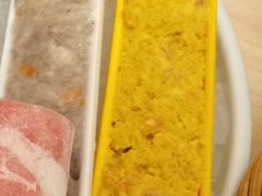 咖喱猪肉丸-樾餐厅泰式海鲜火锅(民歌湖店)
