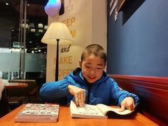 -西西弗书店&矢量咖啡(静安大悦城店)