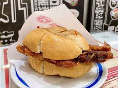 猪扒包-華人 華星冰室(氹仔 店)