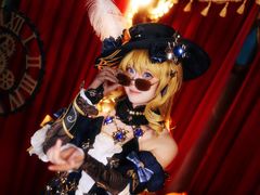 -米游妙妙屋cosplay换装自拍摄影体验馆