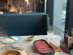 -雍容荟帝王蟹活龙虾展台自助(IFS黑金店)