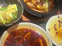 -万重锦·人文川菜馆(骡马市店)