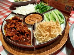 -老郑家东北春饼(龙悦居店)
