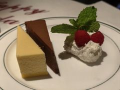 -Wolfgang’s Steakhouse 沃夫冈牛排馆(上海白玉兰广场店)