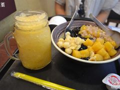 招牌仙草冰&nbsp;凤梨冰-鲜芋仙(苏州干将店)