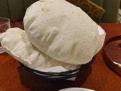 餐前面包-ELI FALAFEL Lebanese&Mediterranean黎巴嫩美食(富城路店)