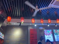 -爆炸头阿姨小四川正宗川味小吃(无任何分店)