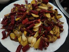 炒见手青-江川野生菌火锅铜锅鱼(贵清火锅店)