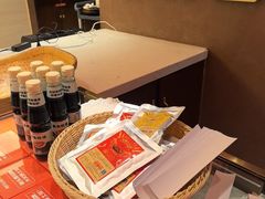 -阿瓦山寨·湘菜现炒·剁椒鱼头王(咸阳总店)