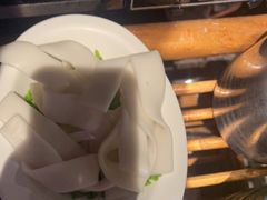 -老牌坊云南鱼豆花火锅(哈西万达店)