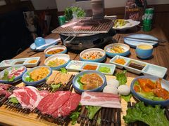 -明洞阿姨·韩式酱蟹烤肉·创意料理(三元桥店)