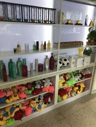 -PE SALON