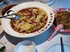 -江渔儿酸菜鱼(万科东荟城店)
