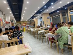 -江城燕子大排档(江汉路步行街店)