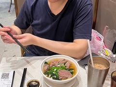 -香港新发烧腊茶餐厅(水围店)