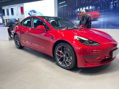 -TESLA 特斯拉(上海太古汇体验店)