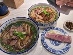 -镇南锅盖面馆(解放路店)