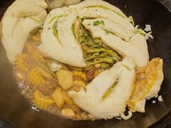 -万里闯关东铁锅炖菜馆(高新旗舰店)