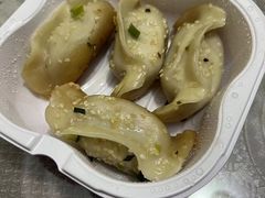 猪肉锅贴-小杨生煎(成山巴黎春天店)