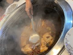 -哈尔滨烧烤·山河村铁锅炖(交大店)