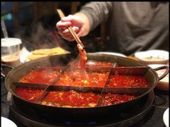 九宫格红锅-纸盐河码头火锅(十八梯店)