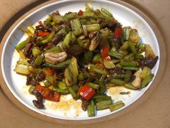 -魏铭鱼头捞饭(晋阳路店)