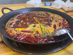-黄潇洒老火锅(九眼桥宏济巷店)