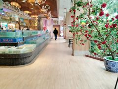 -老街坊美食汇(玉兰大街店)