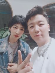 -BULB STUDIO 巴柏明星发型工作室