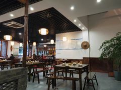 大堂-黄桷树曹家私房菜(江与城店)