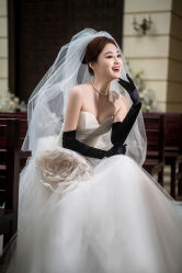 -衣贝姿婚纱礼服馆