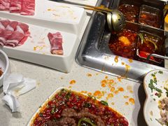 -海底捞火锅鲜切牛肉主题店(长寿路店)