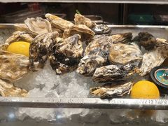 -广州万富希尔顿酒店·感趣自助餐厅·金秋蟹宴生蚝海鲜刺身烧烤