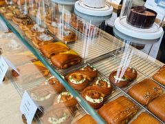 -VERIE BAKEHOUSE