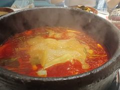 -贵府酸汤牛肉火锅·贵州老字号(飞山街店)