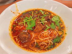 -李与白包子铺(桐梓林店)