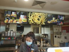 -麦当劳(展览路店)