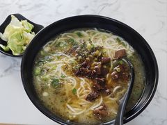 -花溪巷牛肉粉(泉城路店)