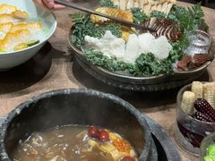 -蘑界·野生菌火锅(深业上城店)