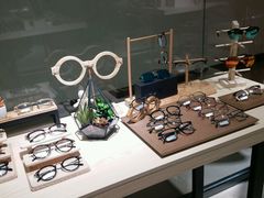 -Trend1881视光·蔡司视觉(领展广场店)